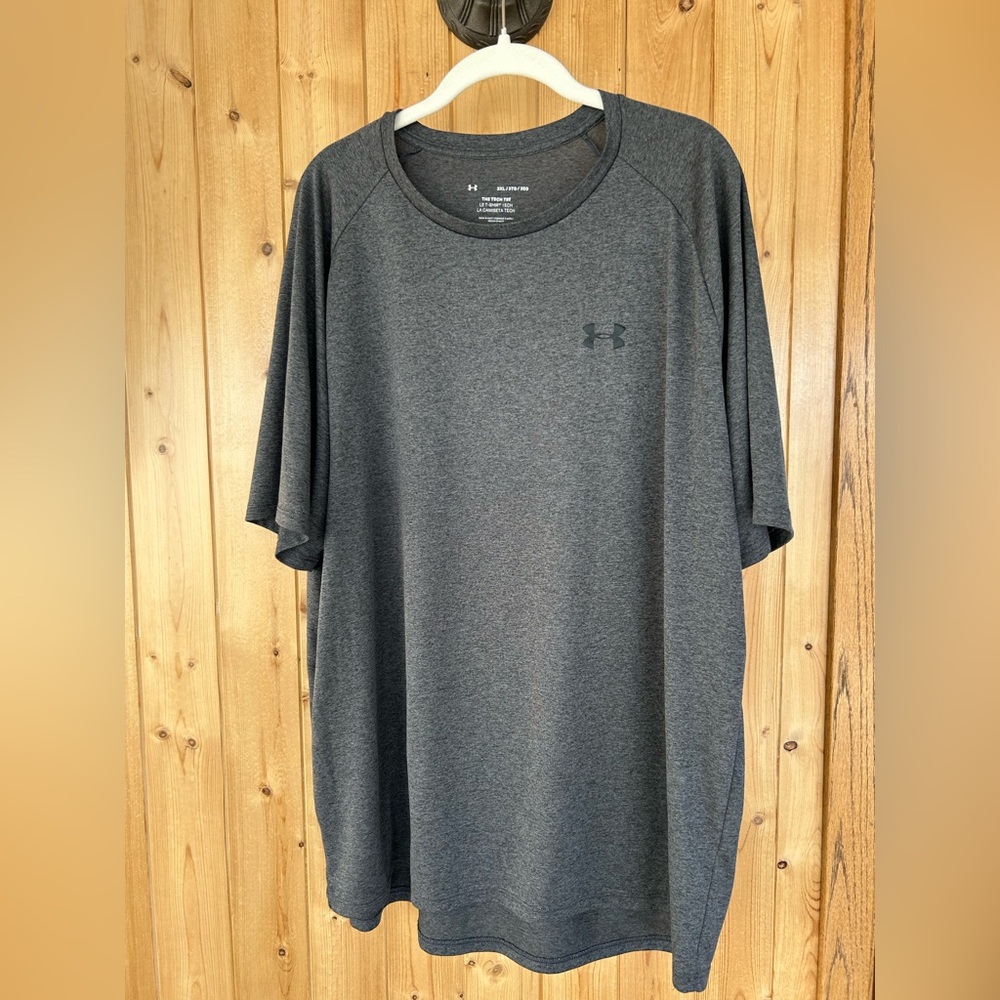 Under Armour Men's Dark Gray Short Sleeve Tee Size XXL